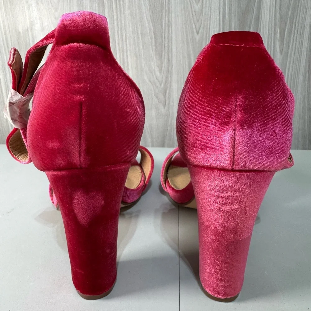Ashley Stewart Pink Velvet Fabric‎ Sling Back Strappy Sandals 4